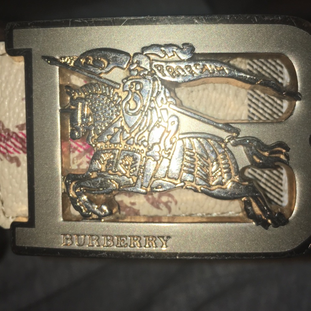 Burberry belt